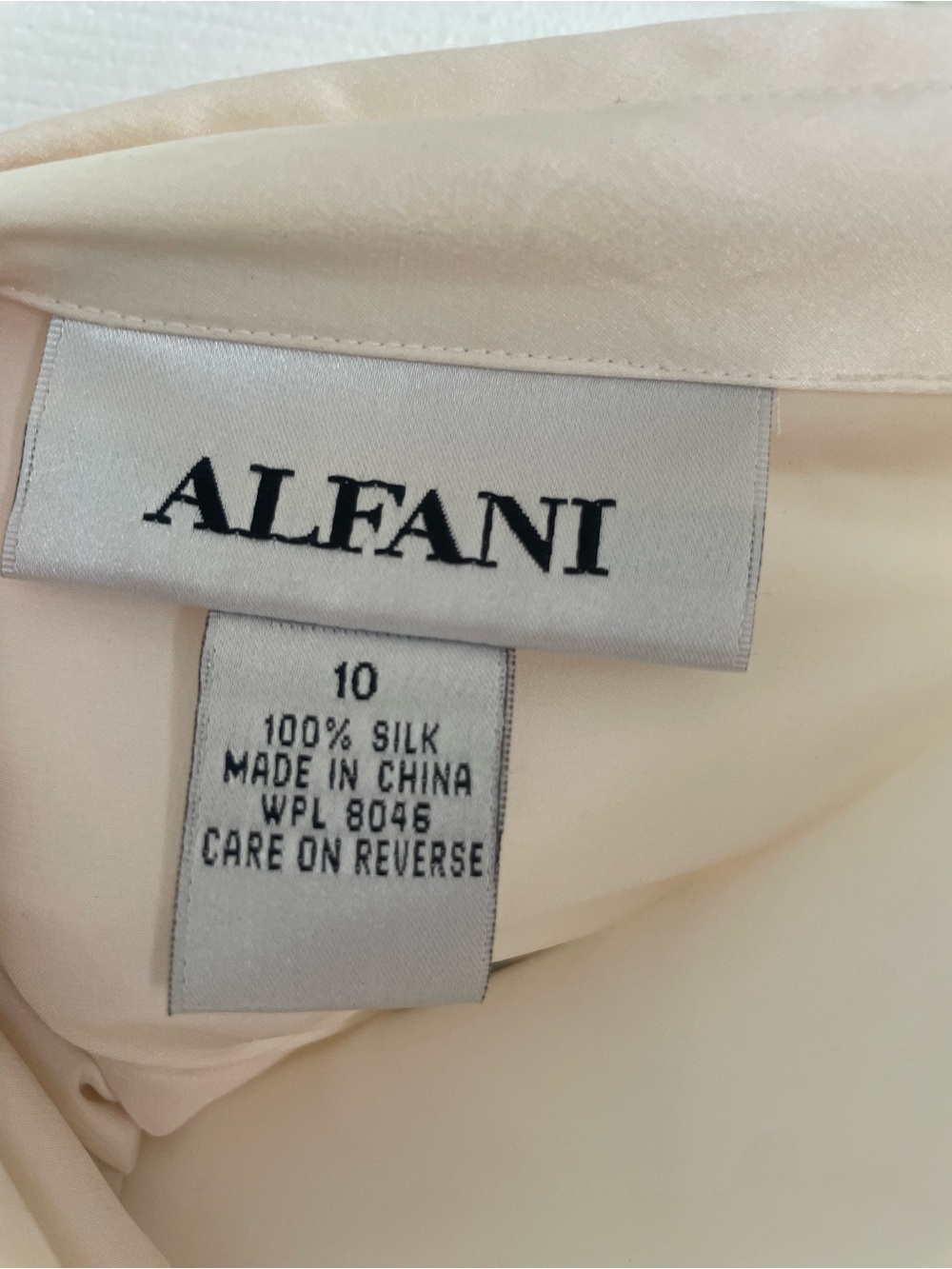 Alfani Silk Charmeuse Blouse - cream (size 10) - Picture 7 of 8